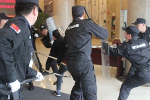 溫州國泰保安駐樂清電力大樓開展反恐防爆演練