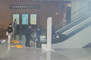 責任在肩 行動在先 ——?溫州國泰保安駐附一醫(yī)龍港院區(qū)隊員暖心救援